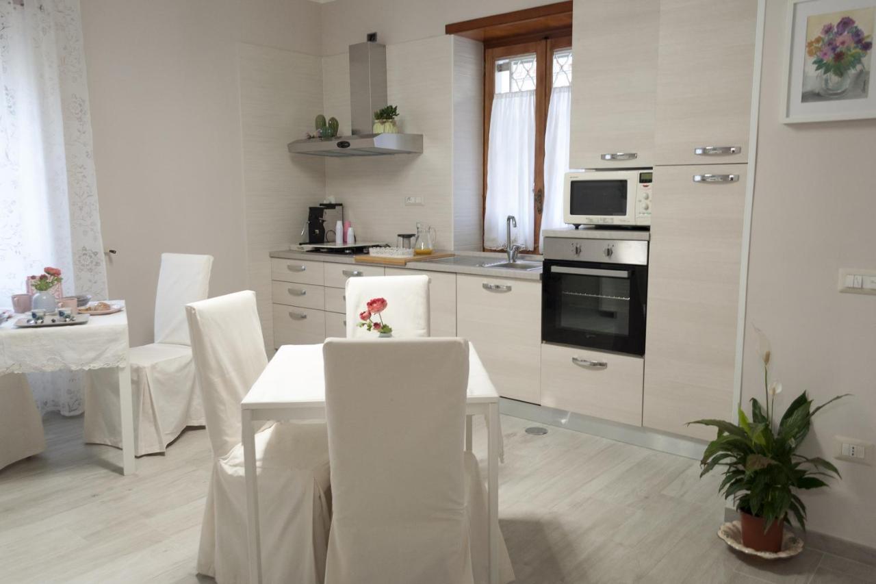 L' Albero Di Giada Bed & Breakfast Caserta Luaran gambar