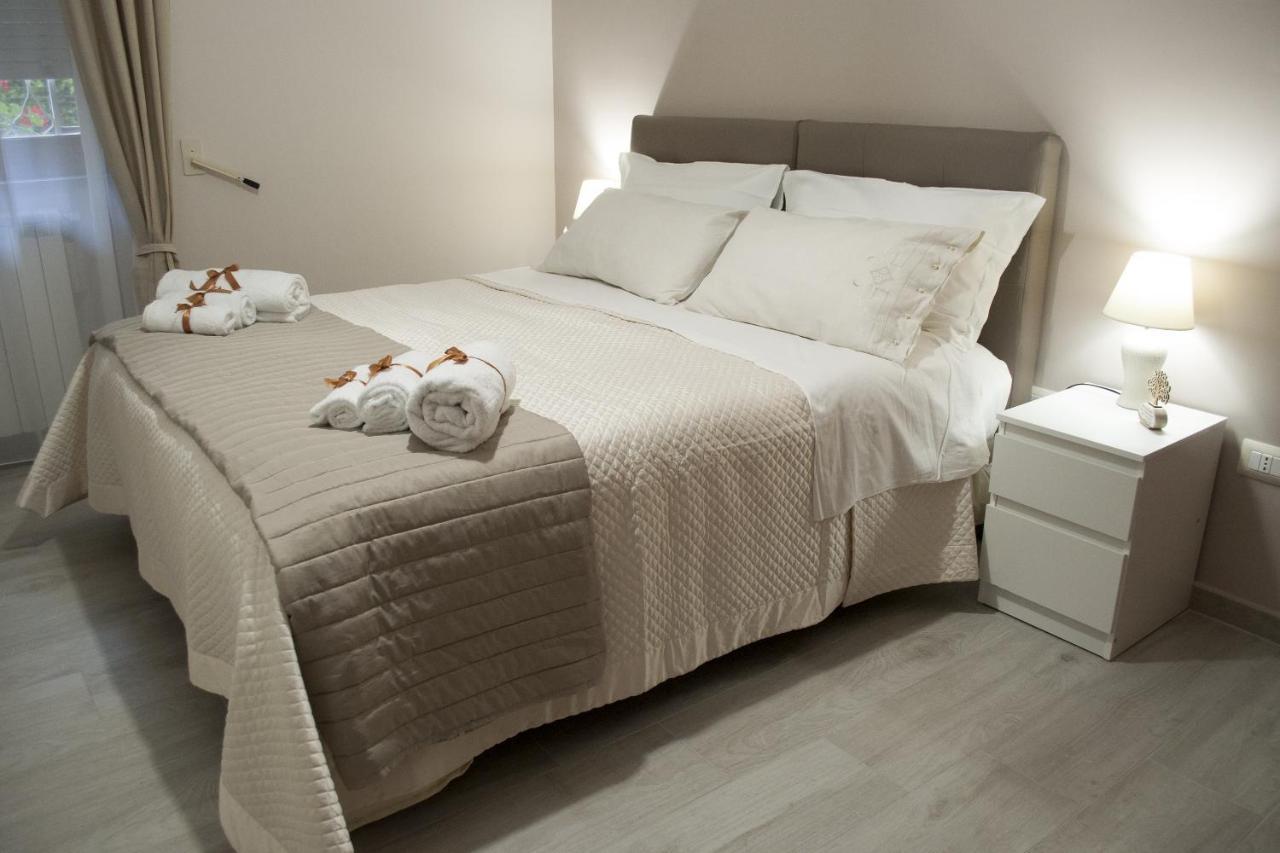 L' Albero Di Giada Bed & Breakfast Caserta Luaran gambar