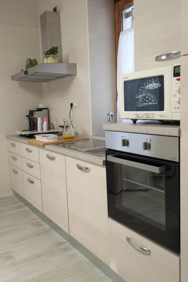 L' Albero Di Giada Bed & Breakfast Caserta Luaran gambar