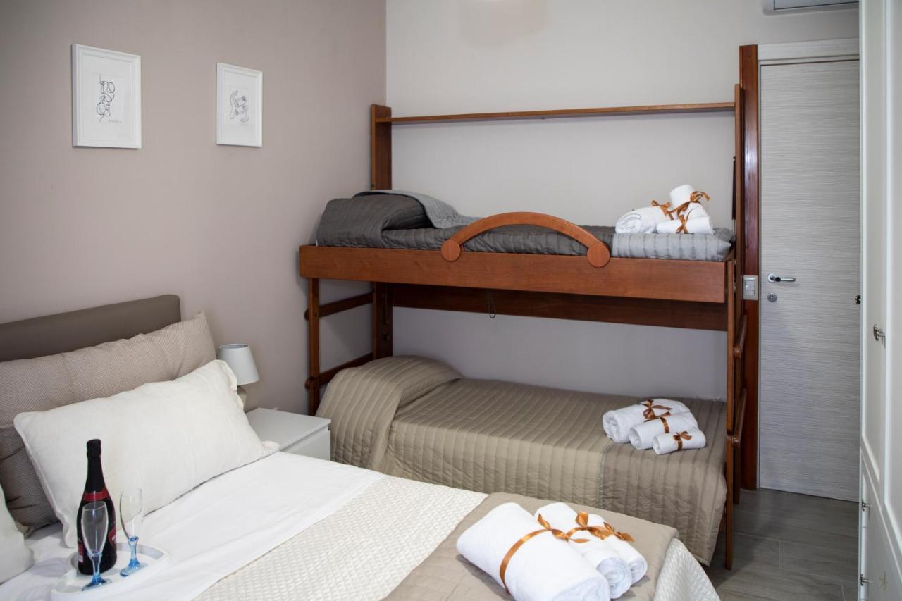 L' Albero Di Giada Bed & Breakfast Caserta Luaran gambar